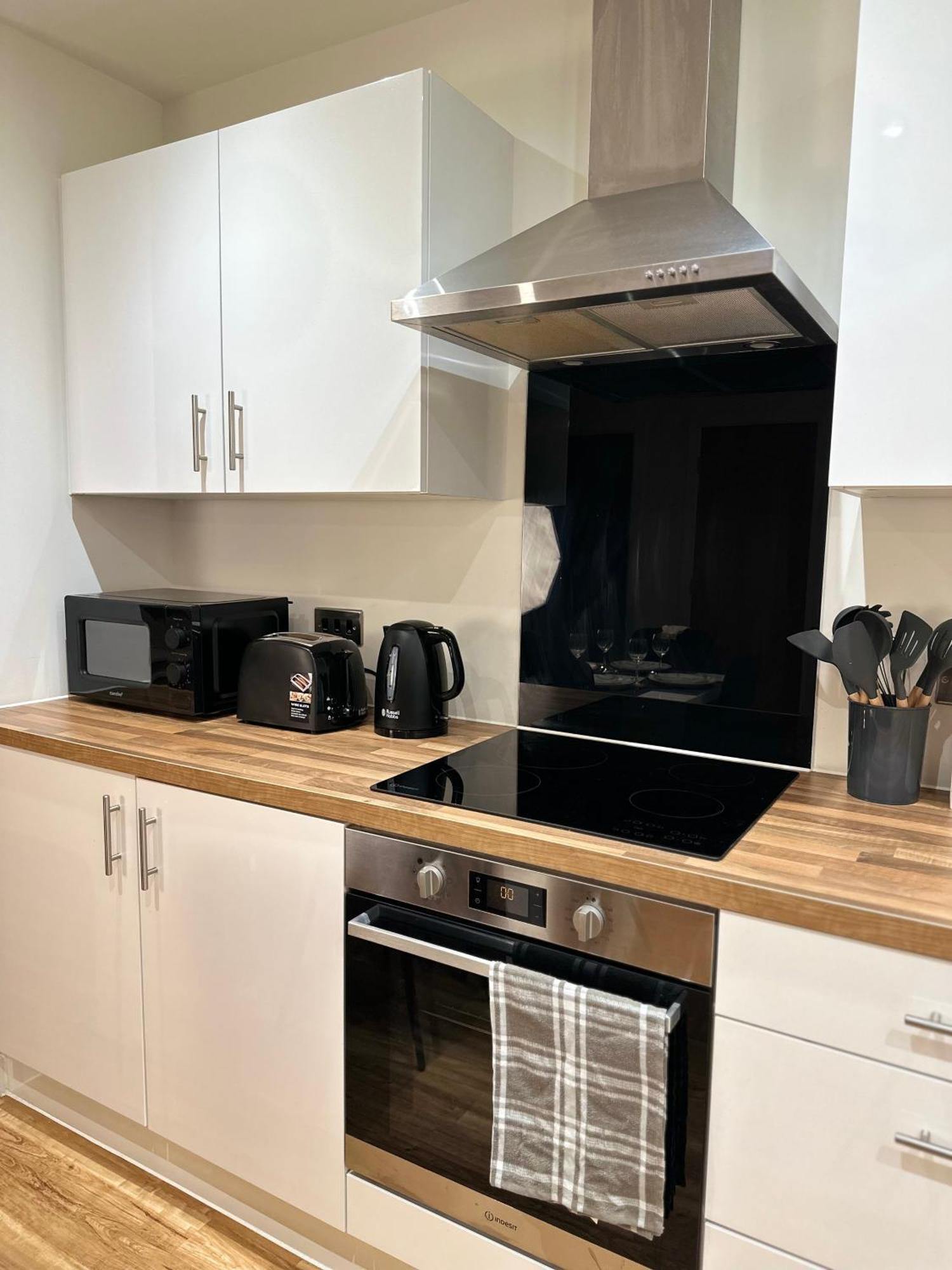 Luxury 2-Bed High-Rise In Manchester With Parking Esterno foto