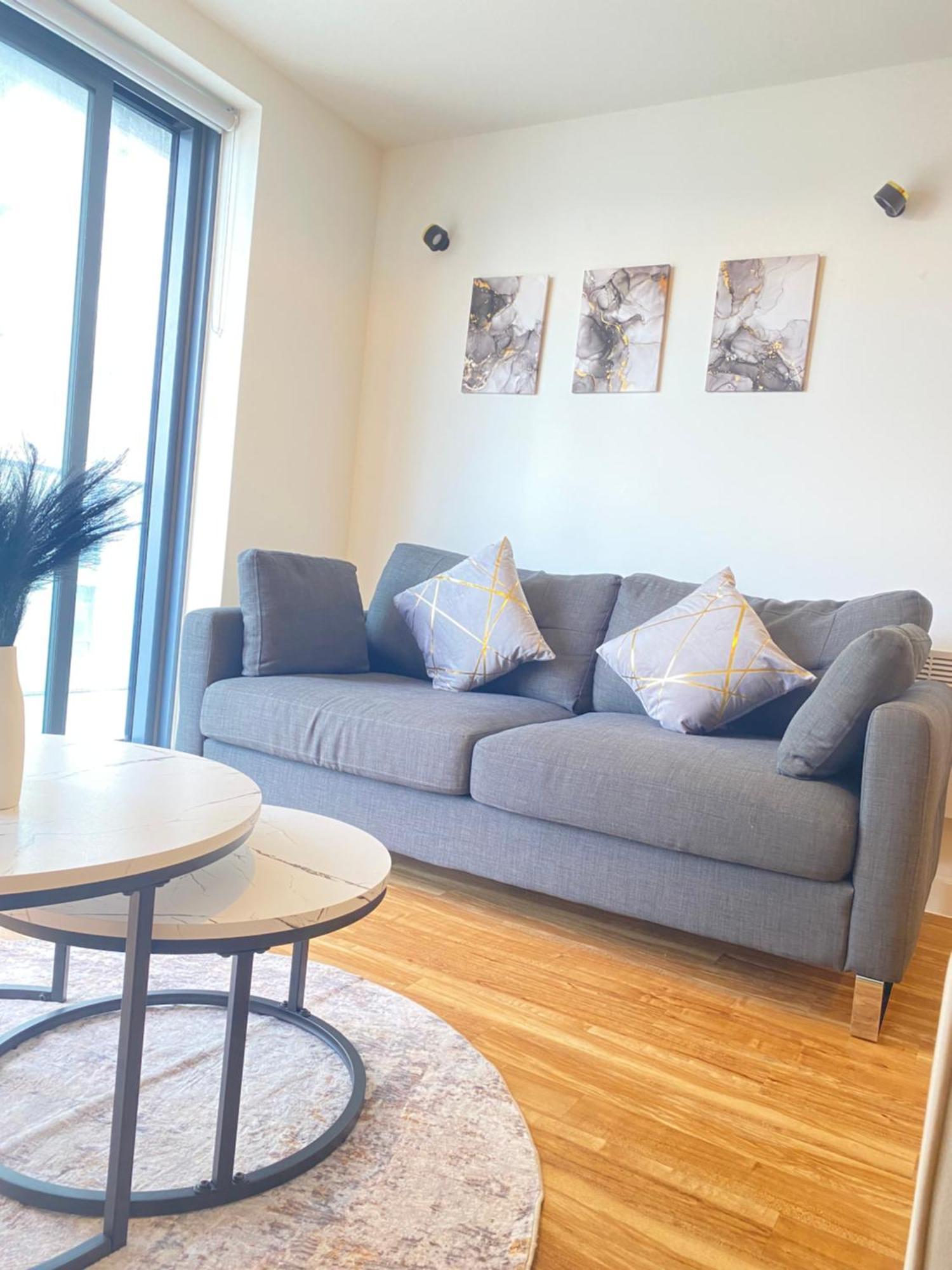 Luxury 2-Bed High-Rise In Manchester With Parking Esterno foto